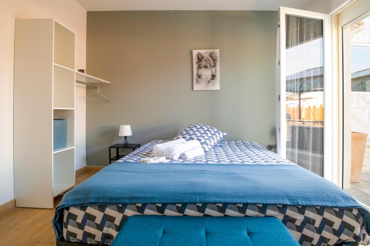 Chambre Privee Chez Les Maisons Loli'Days Сен-Медар-ан-Жаль Экстерьер фото